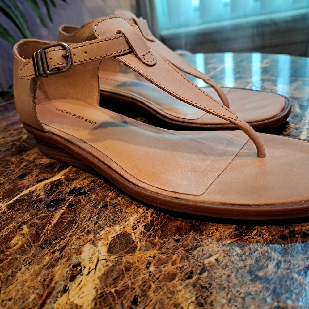 Lucky brand sandals